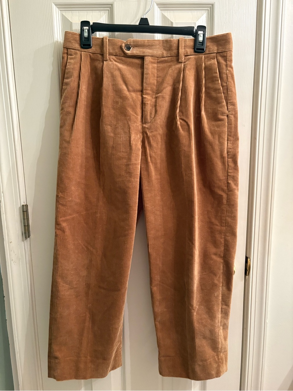 Banana Republic wide leg cropped cords, caramel, size 4 short